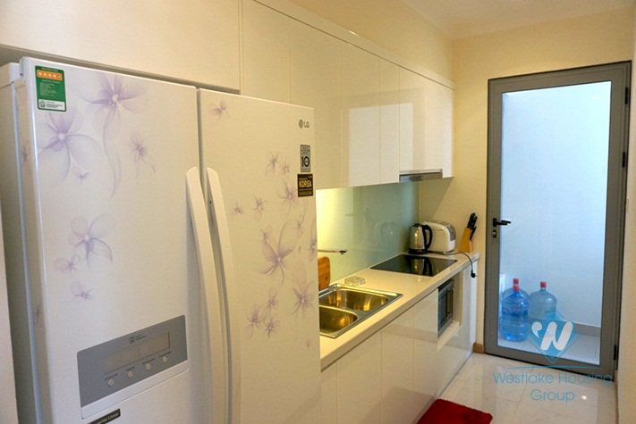 High floor apartment, fresh and airy in Vinhomes Nguyen Chi Thanh, Dong Da district 